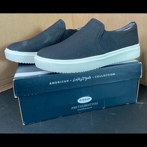 NEW Dr Scholls Womens Wander Up Black Slip Ons 7M